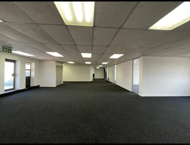 400M² OFFICE TO LET IN HURLINGHAM